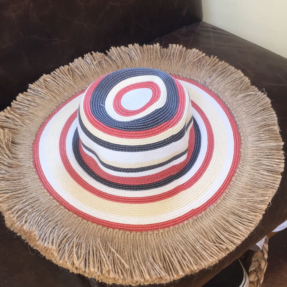 Kathy Jeanne Paper Beach Hat - Picture 4 of 6